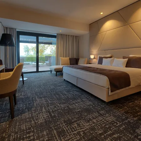 Donautica & Restaurant 4* Fadd-Dombori