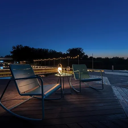 Donautica & Restaurant Fadd-Dombori