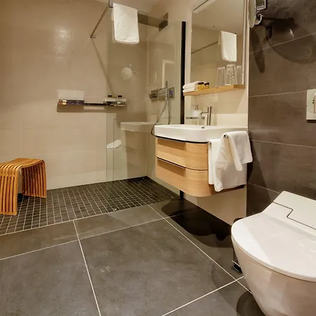 Donautica & Restaurant Fadd-Dombori