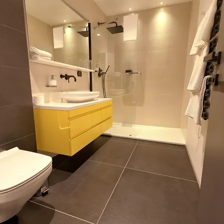 فندق Donautica & Restaurant