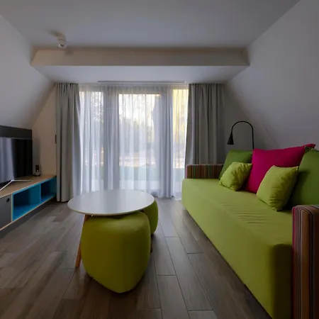 Donautica & Restaurant فندق Fadd-Dombori