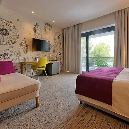 Hotel Donautica & Restaurant