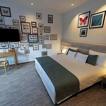 Donautica & Restaurant Hotel