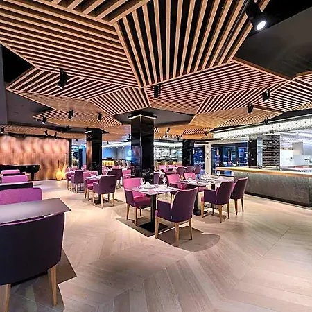 Hotel Donautica & Restaurant