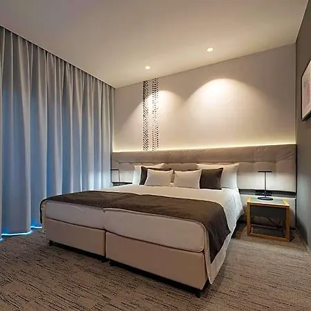 Donautica & Restaurant Hotel Fadd-Dombori