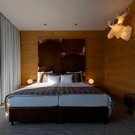 Donautica & Restaurant 4*