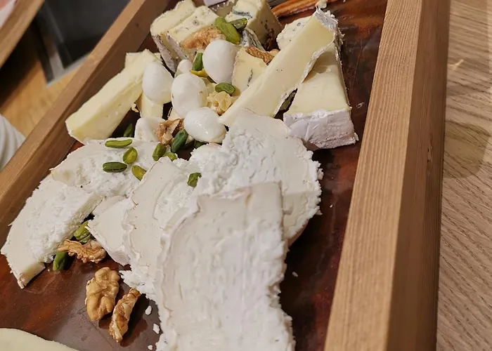 Donautica & Restaurant Fadd-Dombori